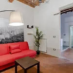 Centro Sant\'Ambrogio Flat